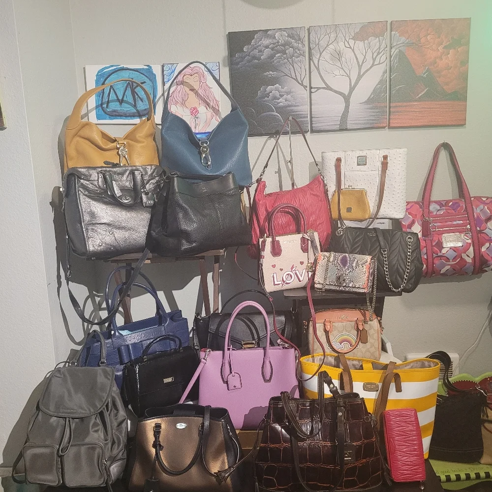 SELL TOGETHER SHARE SHOW! Like this listing to be notified of my next up… - Picture 14 of 17